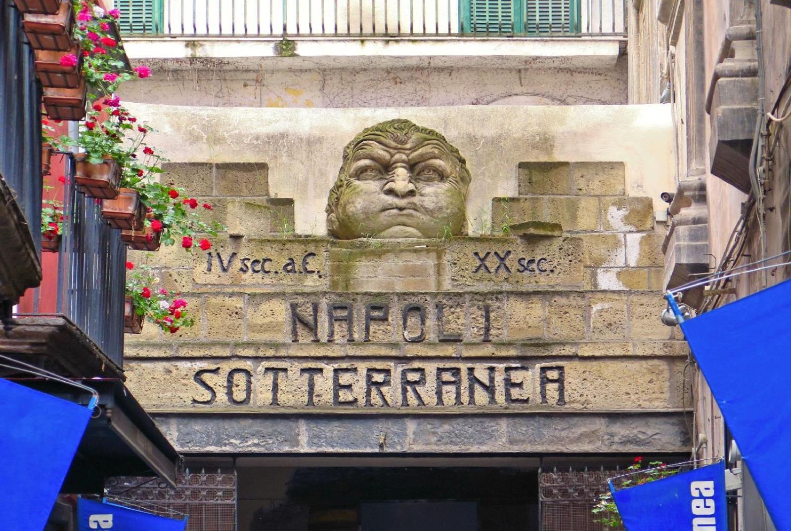 Dory'S Room Camera Nel Cuore Di Napoli Exteriör bild